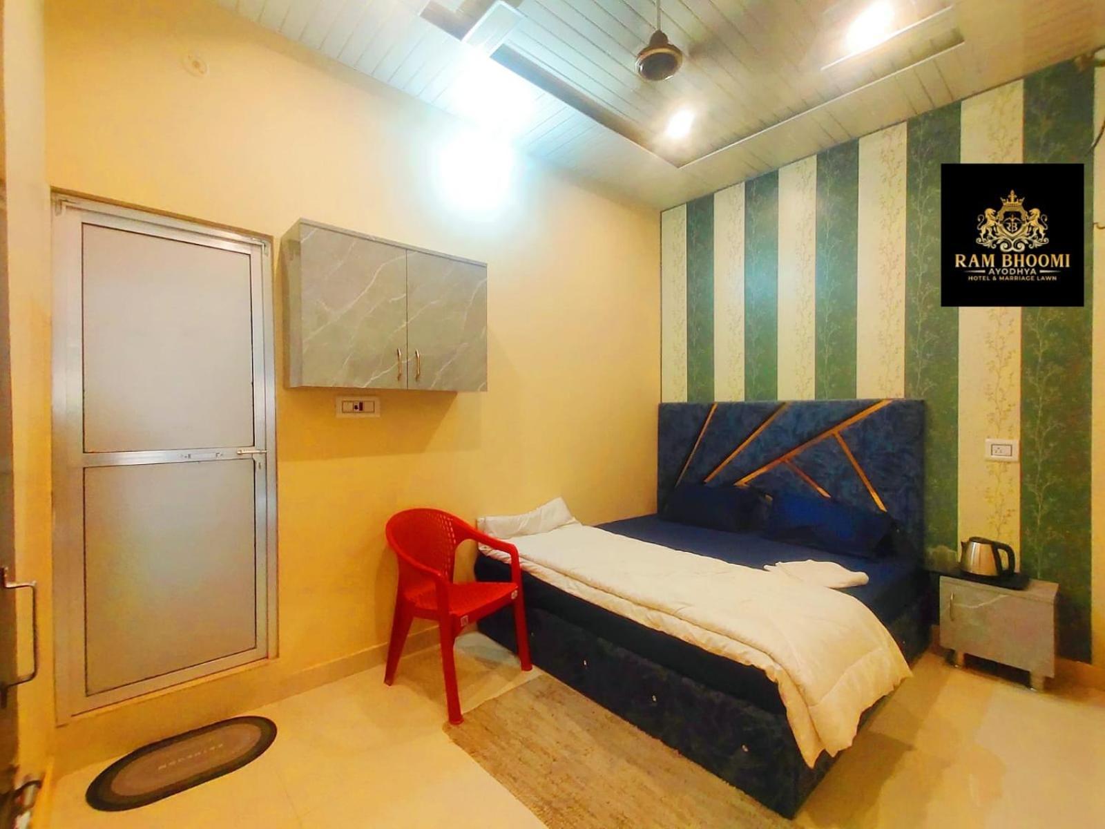 Hotel Rambhoomi Ayodhya Ruang foto