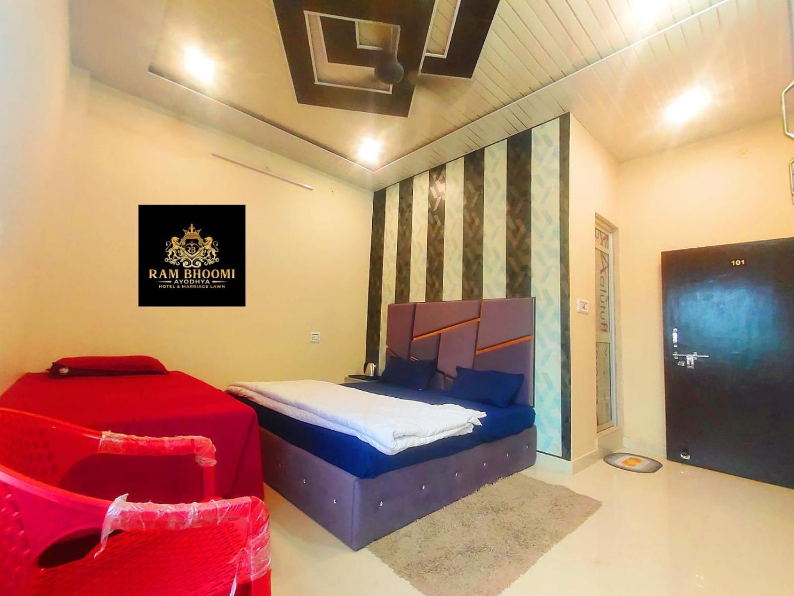 Hotel Rambhoomi Ayodhya Bagian luar foto
